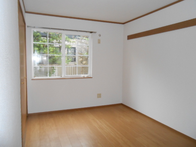 ピースフル２０００　Ⅱ 1階の物件の内観