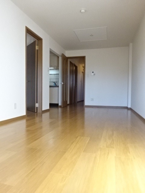 フォンテーヌ・パレスA 2階の物件の内観