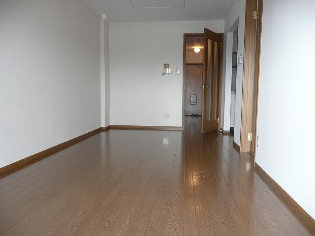 フォンテーヌ・パレスB 2階の物件の内観