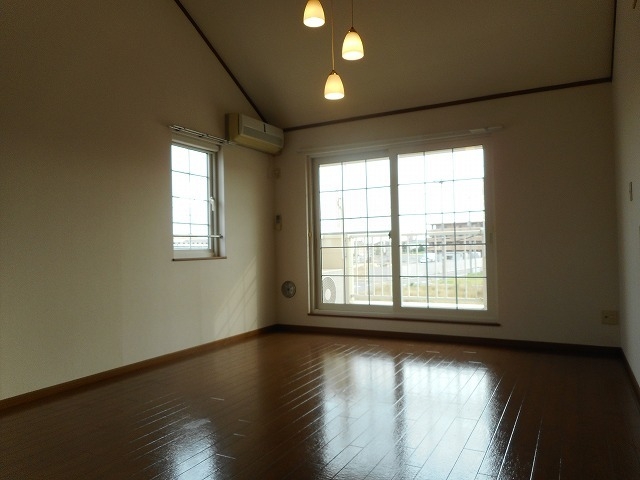 フォンテーヌⅣ 2階の物件の内観