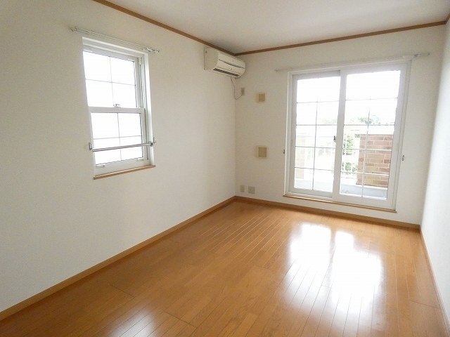 ブリズⅢ 2階の物件の内観