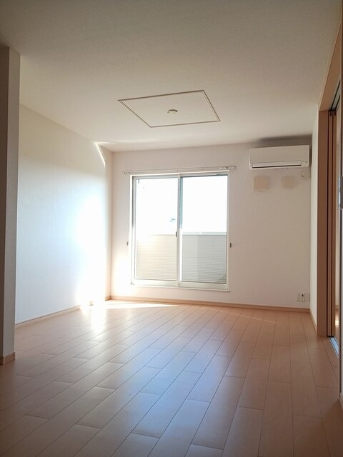 メゾン ブリーズ Ⅲ 2階の物件の内観