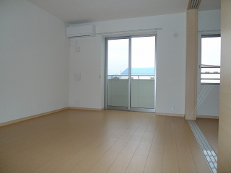 フォーシーズンⅠ 2階の物件の内観