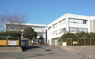 平井中学校
