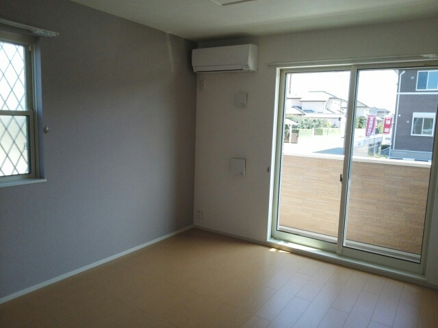 グレイスフルB 1階の物件の内観