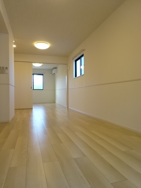 ライジングサンＢ 1階の物件の内観