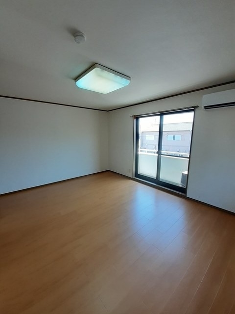 マウントリヴァＣ 2階の物件の内観