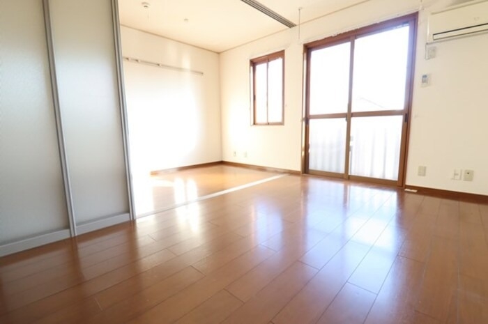 ヴァン・ソフィア 2階の物件の内観