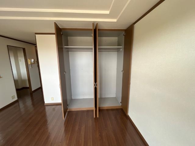 リビングクローゼット