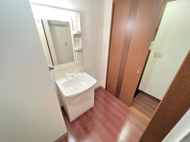 洗髪洗面化粧台