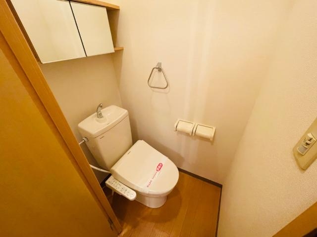 シャワー付トイレ