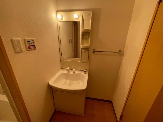 洗髪洗面化粧台