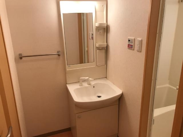 洗髪洗面化粧台