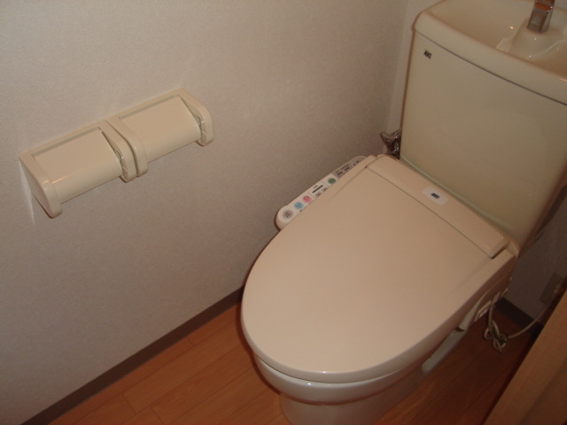 シャワー付トイレ