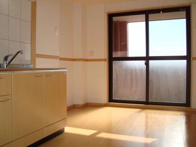 ペティハウスＳｅｌｅｎｅ 2階の物件の内観