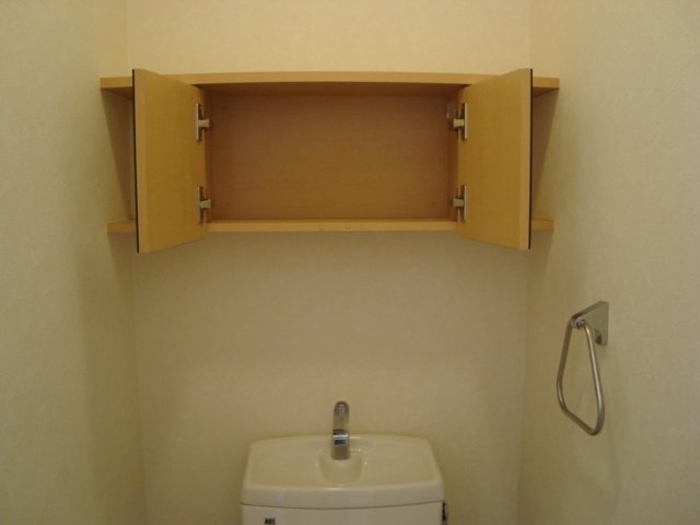 トイレ戸棚