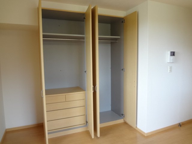 リビングクローゼット
