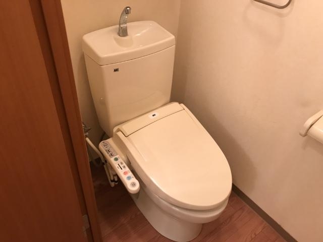 シャワー付トイレ