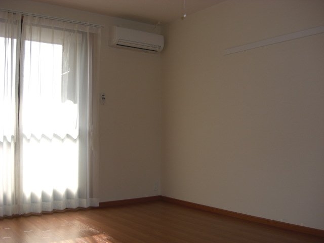 Ｗｉｎｇ　Ｋａｓｈｉｍａ（ウイングカシマ） 2階の物件の内観