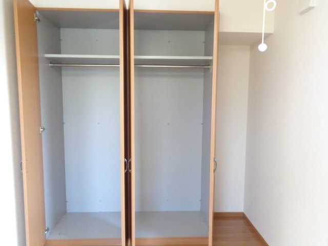 リビングクローゼット