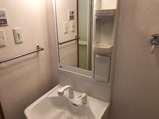 洗髪洗面化粧台