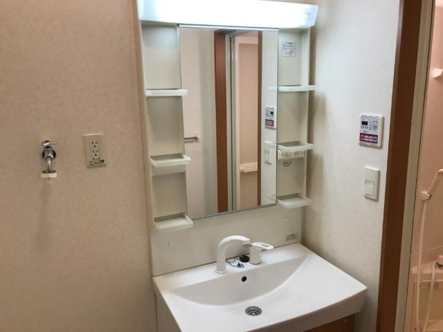 洗髪洗面化粧台