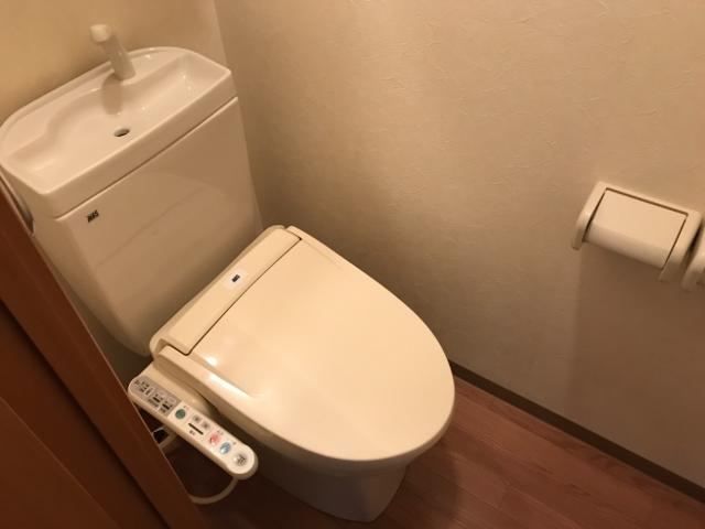 シャワー付トイレ