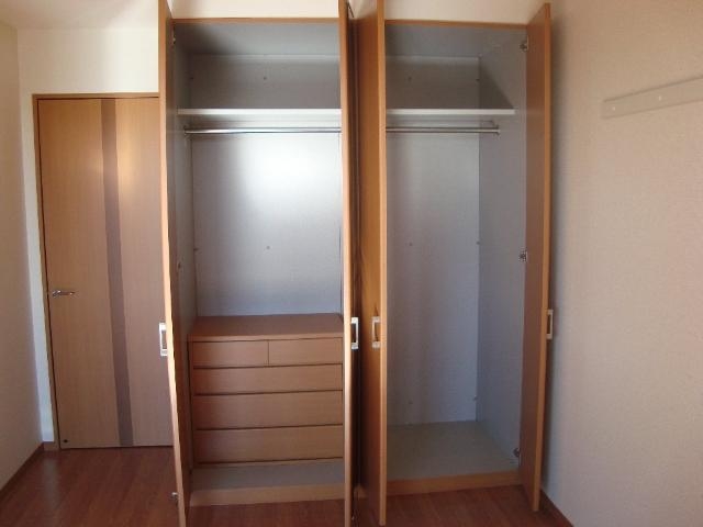 南側洋室クローゼット