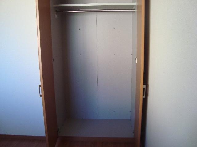 北側洋室クローゼット