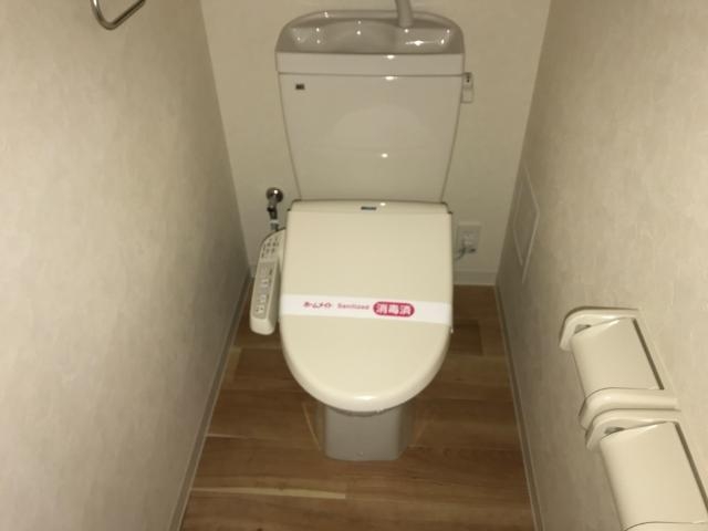 シャワー付トイレ