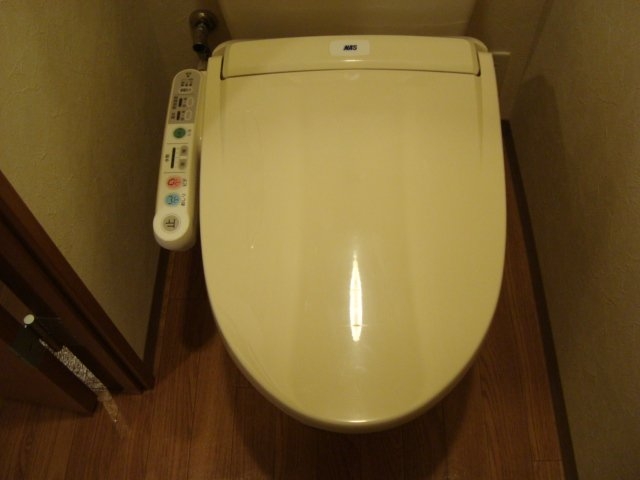 シャワー付トイレ