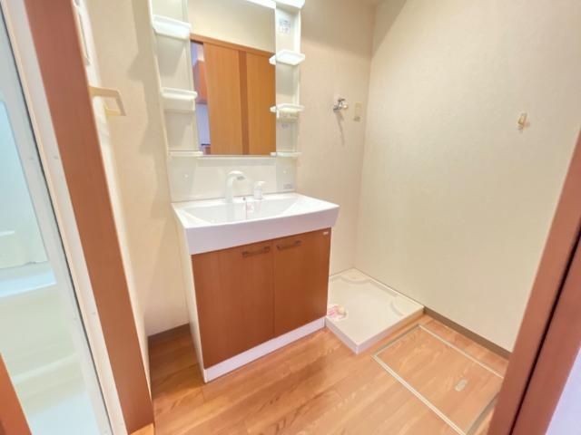 洗髪洗面化粧台