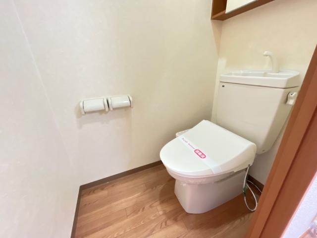 シャワー付トイレ