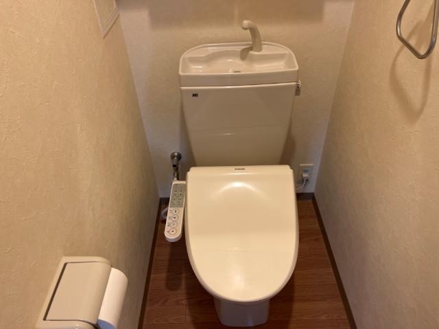 シャワー付トイレ