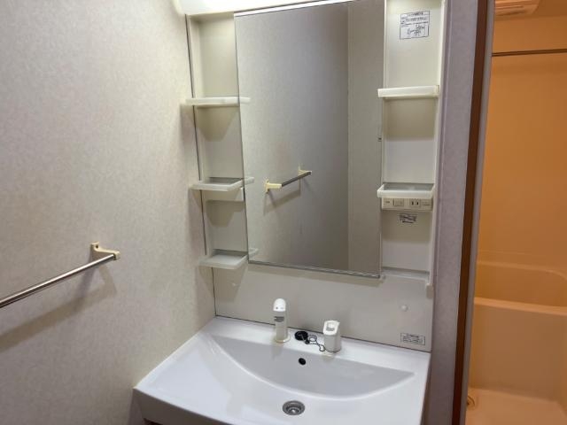 洗髪洗面化粧台