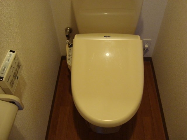 シャワー付トイレ