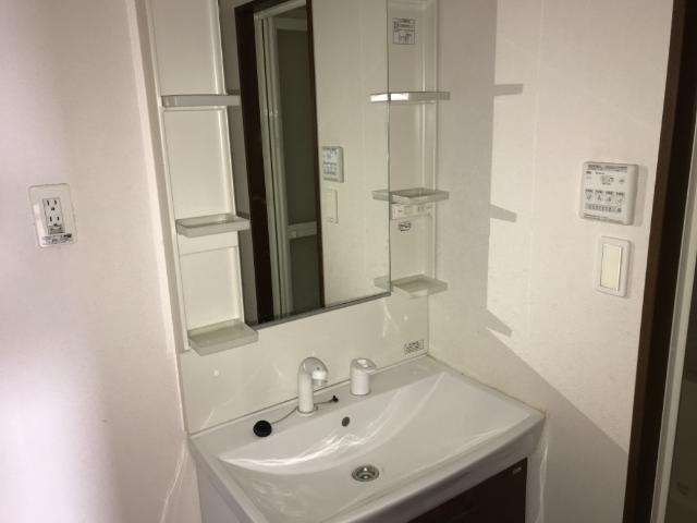 洗髪洗面化粧台