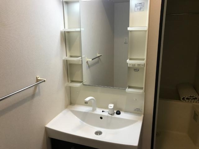 洗髪洗面化粧台