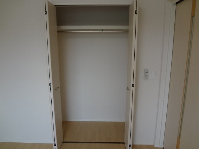 6.9帖洋室クローゼット