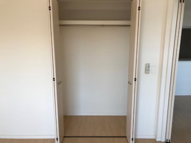 南側洋室クローゼット