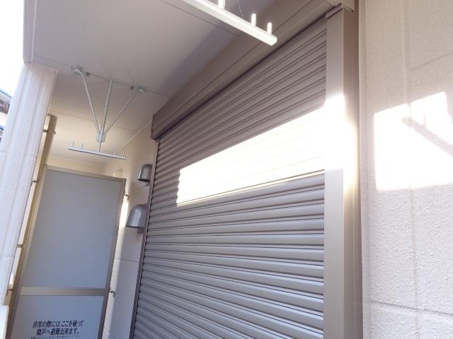 窓シャッター