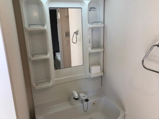 洗髪洗面化粧台