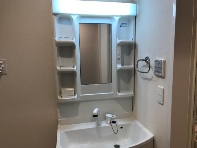 洗髪洗面化粧台