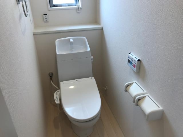 シャワー付トイレ