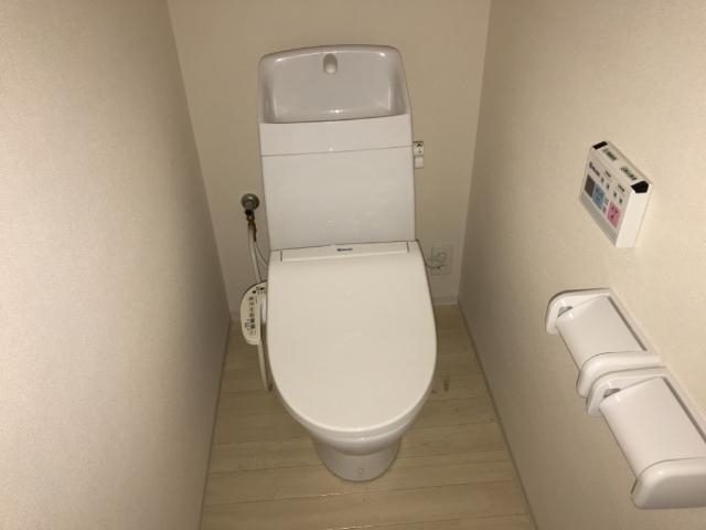 シャワー付トイレ