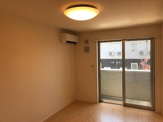 高尾崎 NEW TOWN La・Terre E 1階の物件の内観