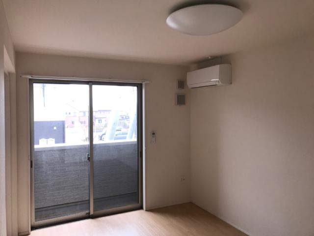 高尾崎 NEW TOWN La・Terre E 1階の物件の内観