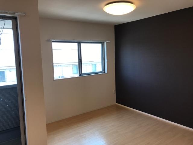 高尾崎 NEW TOWN La・Terre E 2階の物件の内観