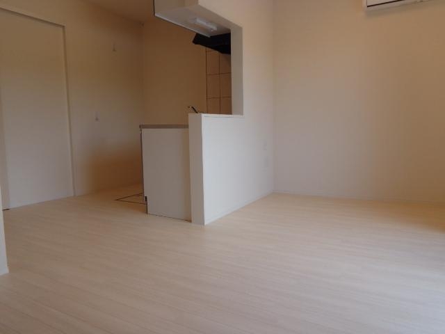 高尾崎 NEW TOWN La・Terre F 1階の物件の内観