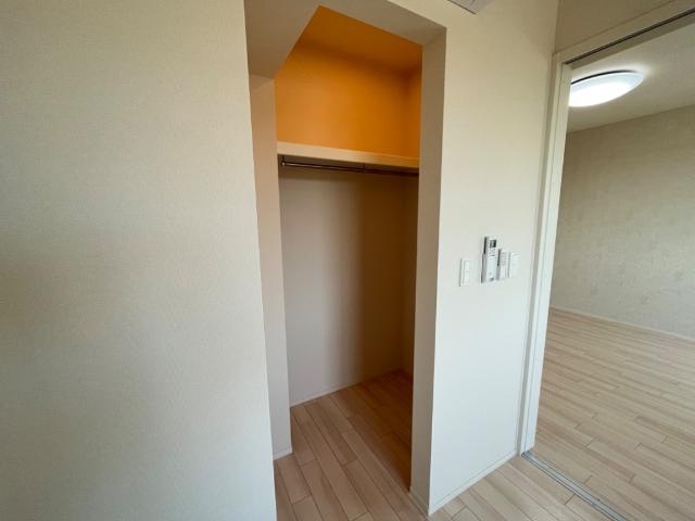 南側洋室クローゼット